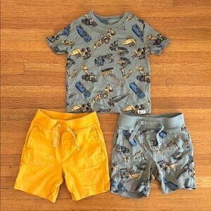 Construction Vehicle Print Kids T-Shirt and Shorts Set